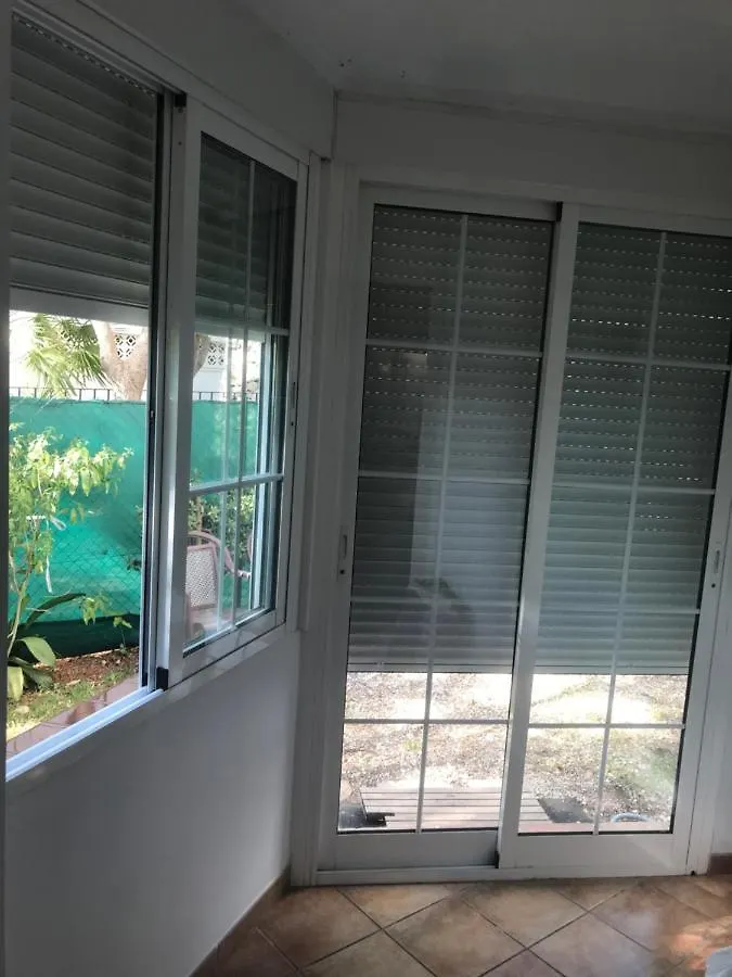 Apartamento NuevaBanús auto check-in Marbella 0*,  España