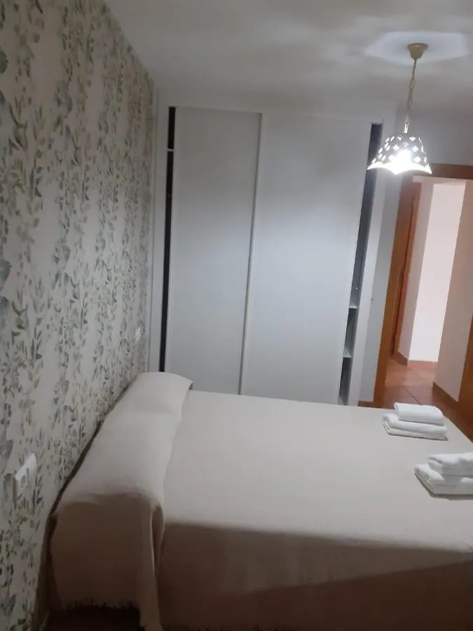 Apartamento NuevaBanús auto check-in Marbella