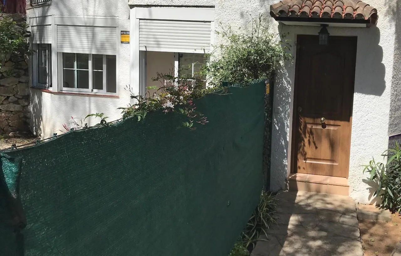 Apartamento NuevaBanús auto check-in Marbella